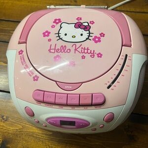 Hello Kitty CD and cassette playes with FM radio.